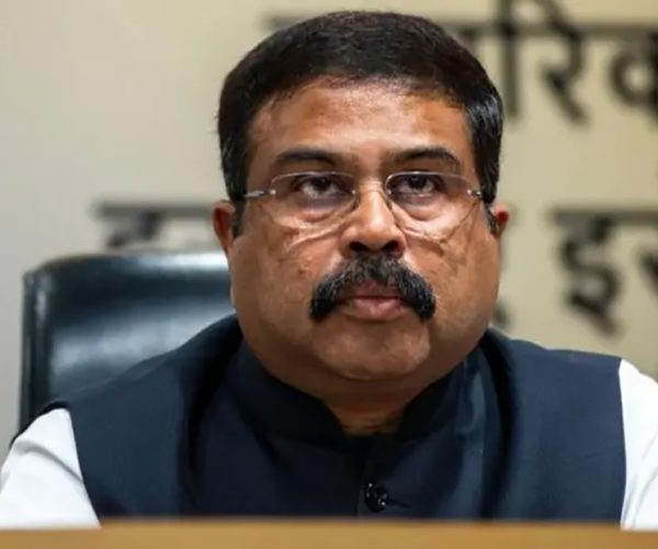 भारतीय शिक्षामन्त्री धर्मेन्द्र प्रधानले दिए राजीनामा