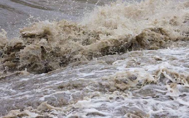 दाङमा बग्दै गरेको बालकको प्रहरीद्वारा सकुशल उद्धार