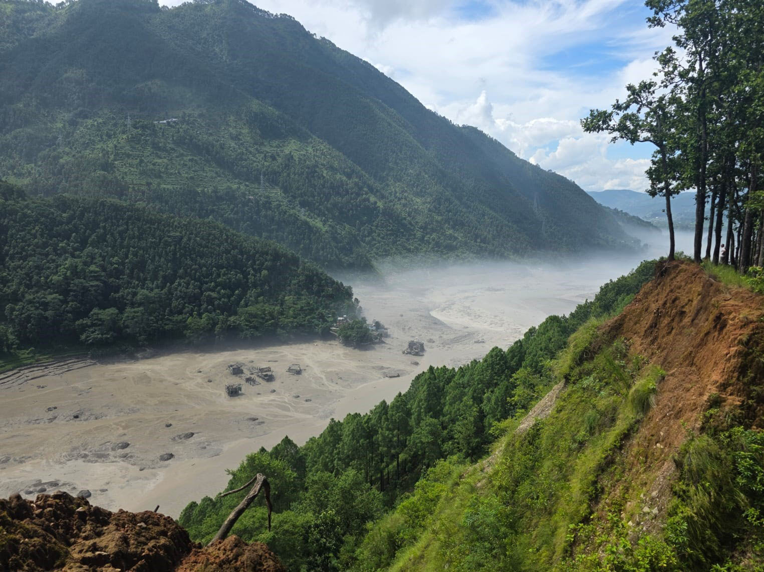 अहिलेसम्म २७० जनाको शव फेला
