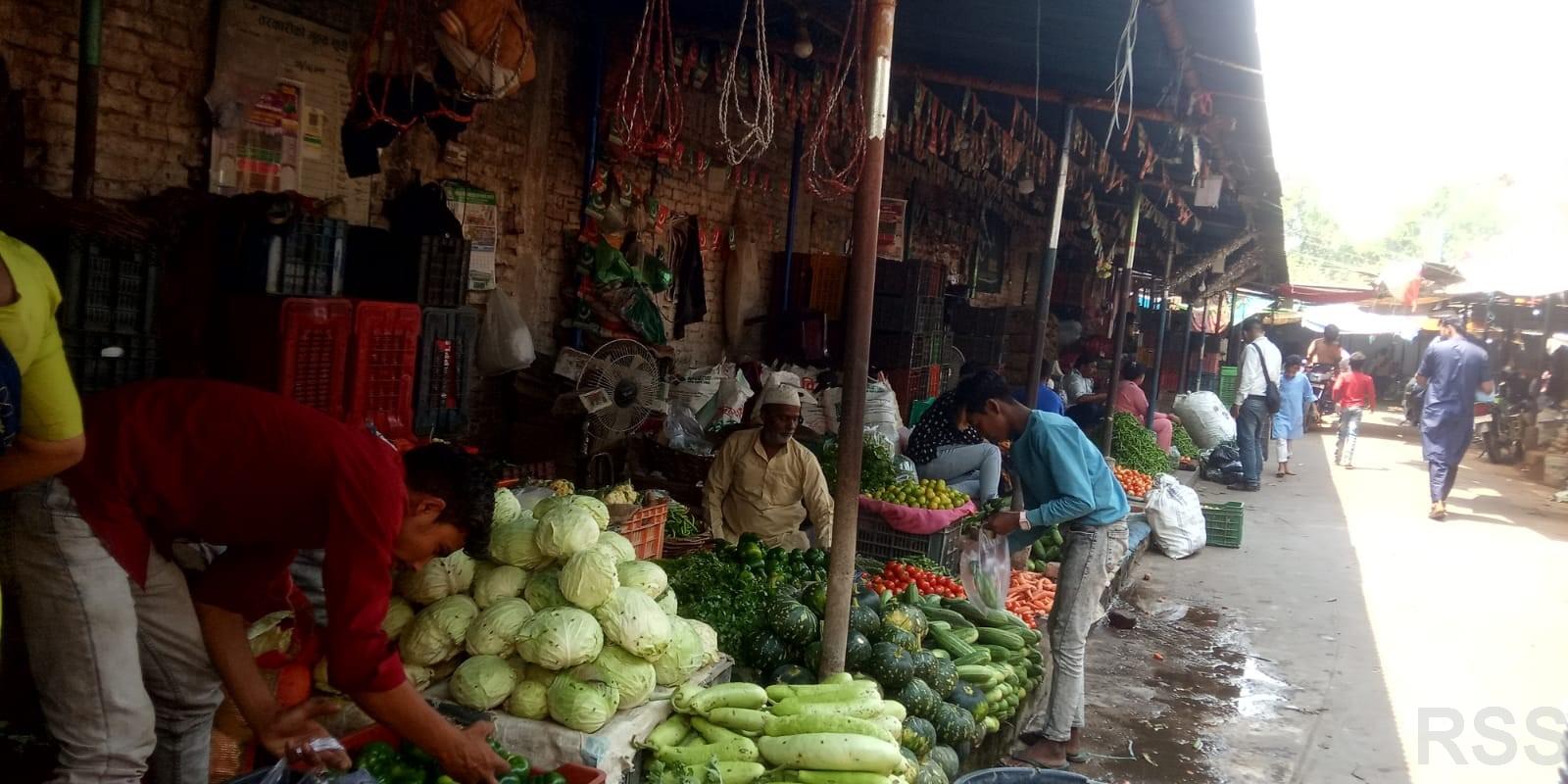 नेपालगन्जमा तरकारी बजार पहाडको उत्पादनले धान्दै