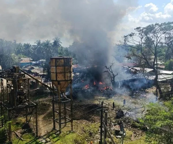 म्यान्मारमा सेनाको हवाई हमला, ४९ जना विद्रोही को मृत्यु