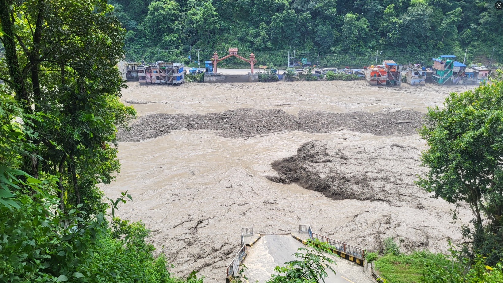 भोटेकोशी बाढी अपडेट :  १ हजार ४०३ जनाको शव फेला
